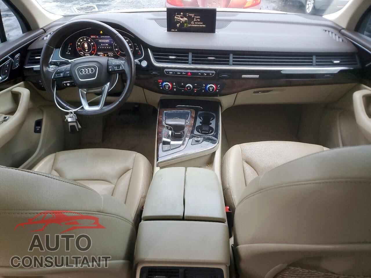 AUDI Q7 2017 - WA1LABF71HD055615