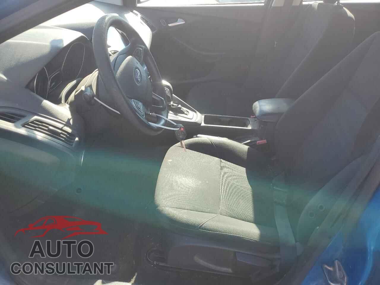 FORD FOCUS 2015 - 1FADP3F23FL367706