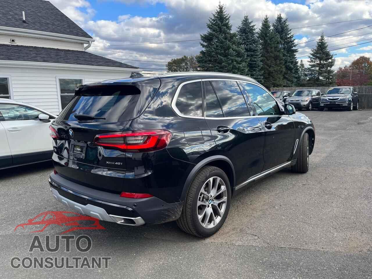 BMW X5 2023 - 5UXCR6C00P9P08111