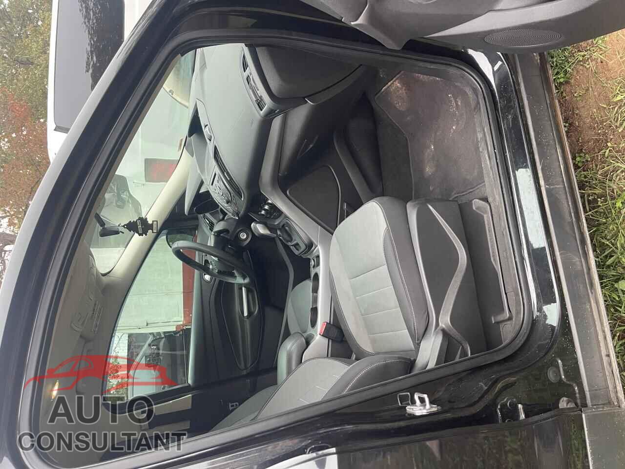 FORD ESCAPE 2014 - 1FMCU0GX4EUE37404
