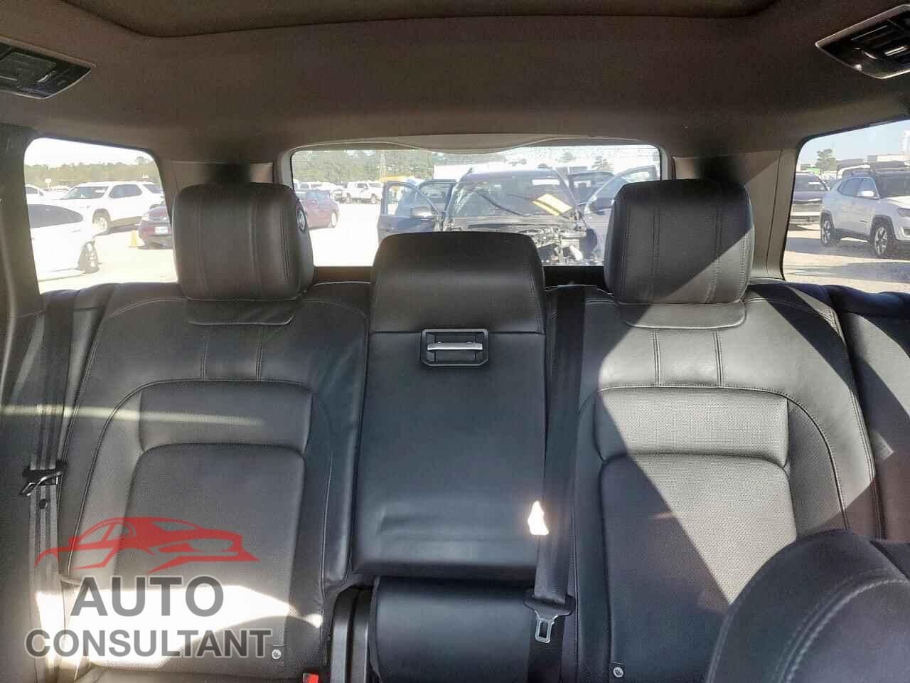 LAND ROVER RANGEROVER 2018 - SALGS2RE2JA381728