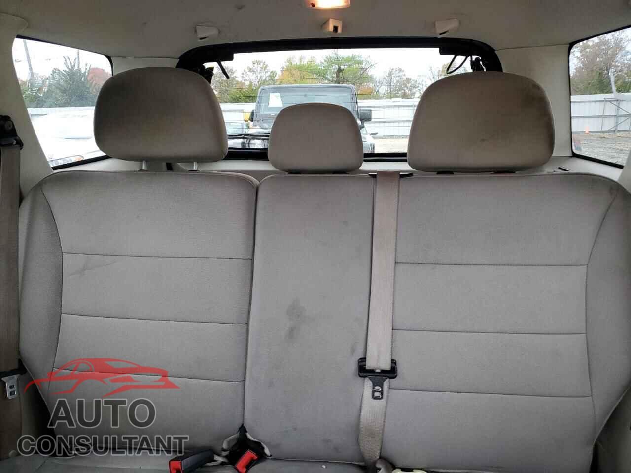 FORD ESCAPE 2011 - 1FMCU5K33BKC01187