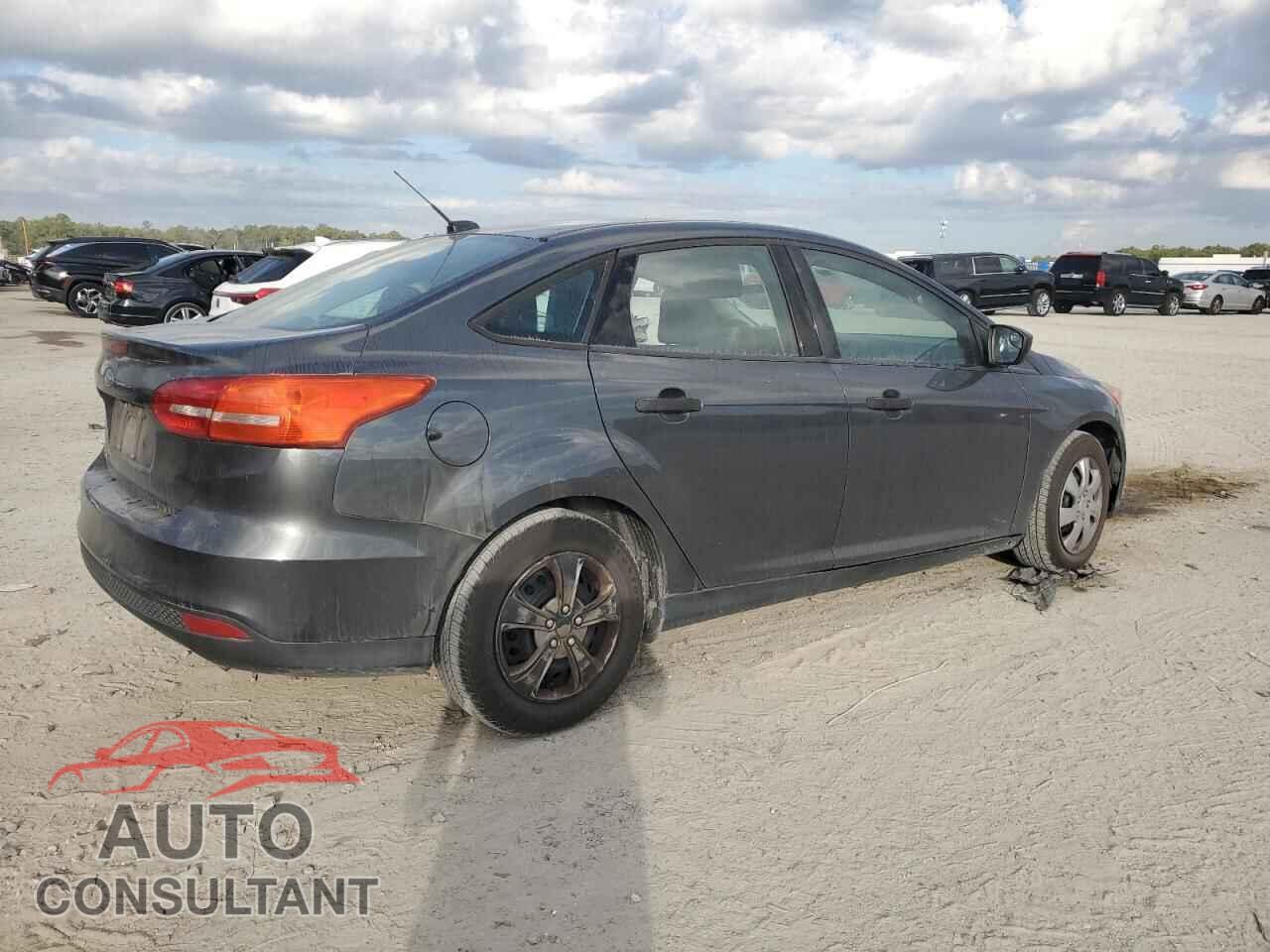 FORD FOCUS 2017 - 1FADP3E22HL262529