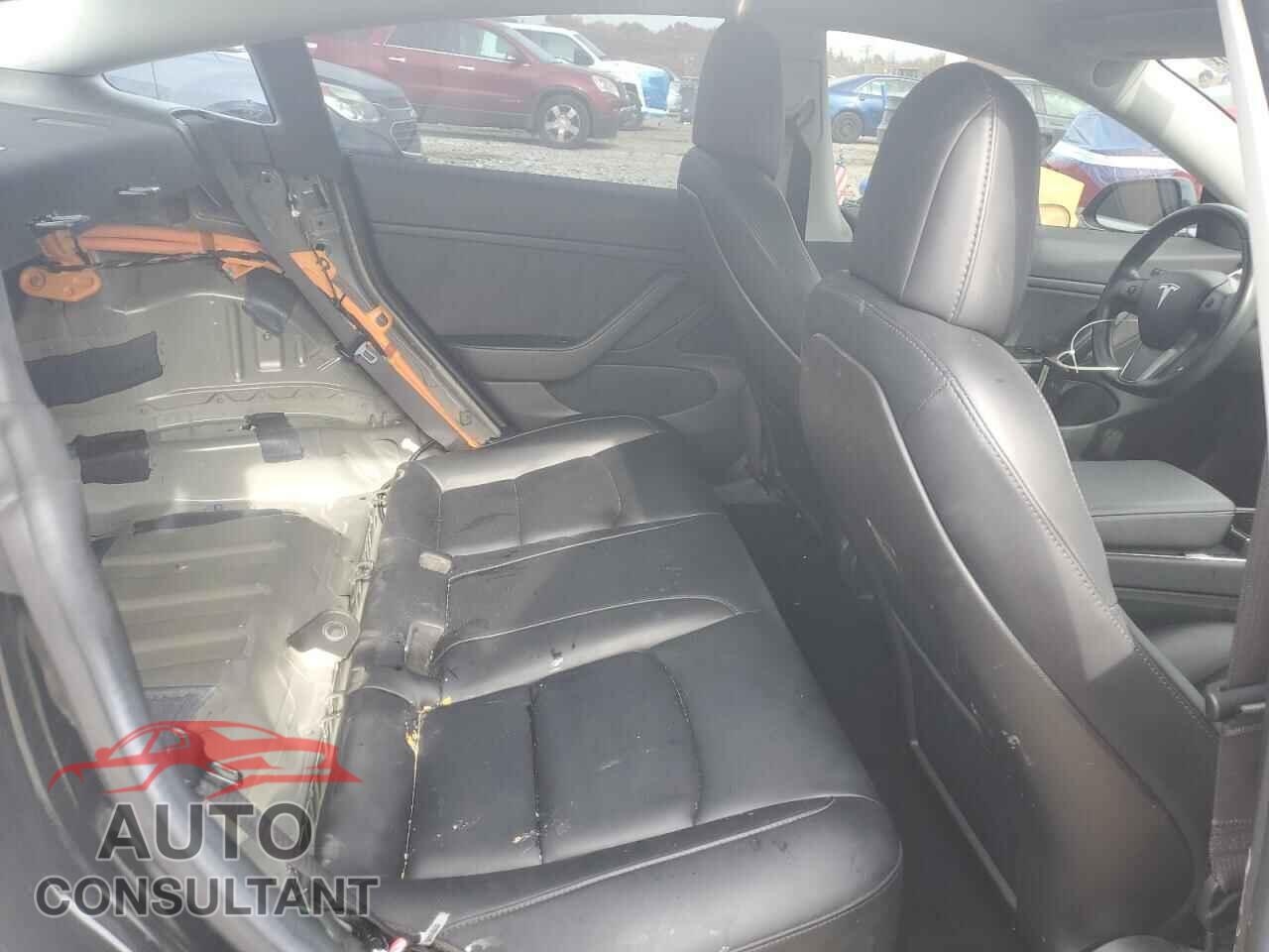 TESLA MODEL 3 2018 - 5YJ3E1EA6JF027180