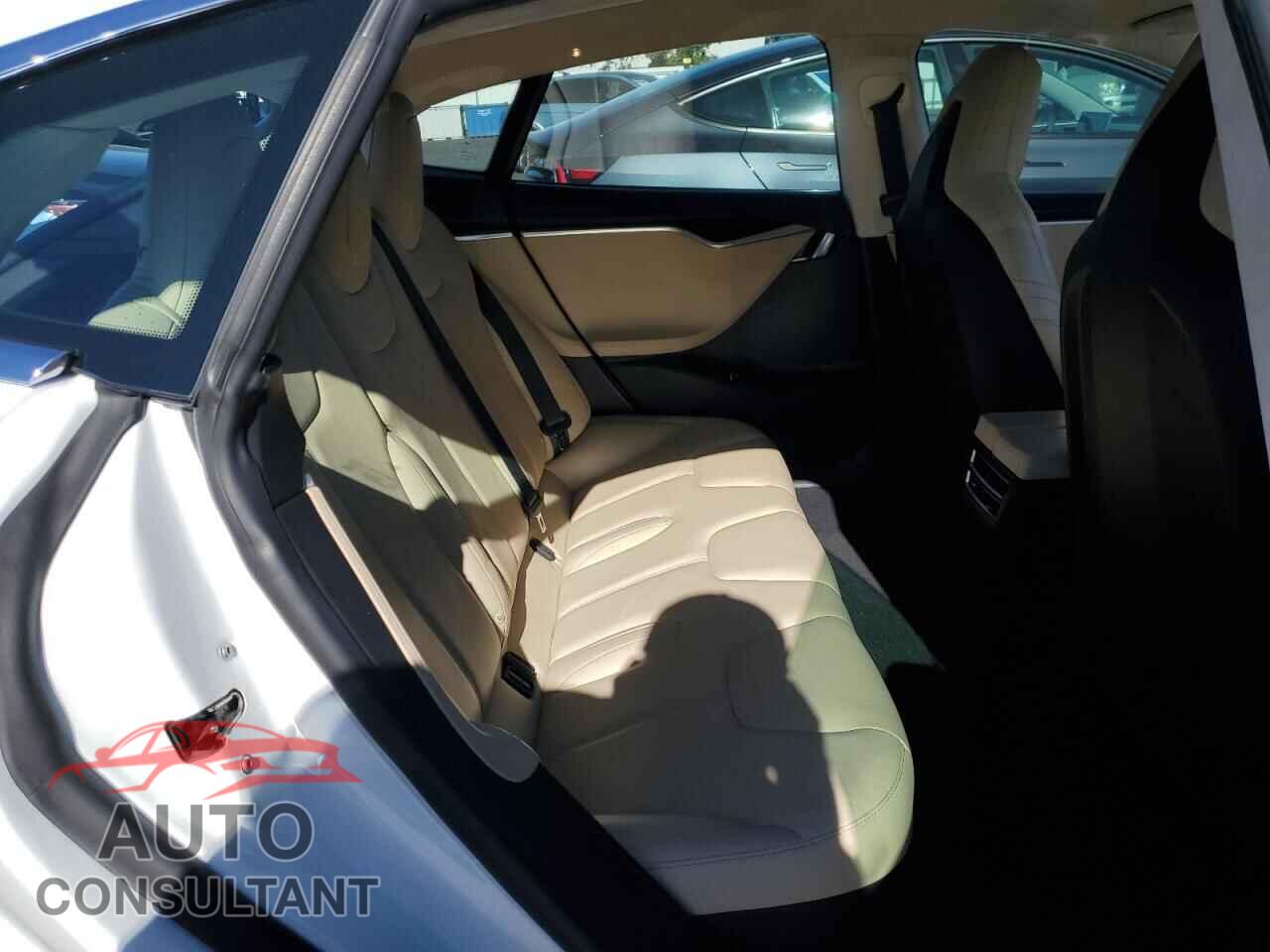 TESLA MODEL S 2016 - 5YJSA1E24GF152526