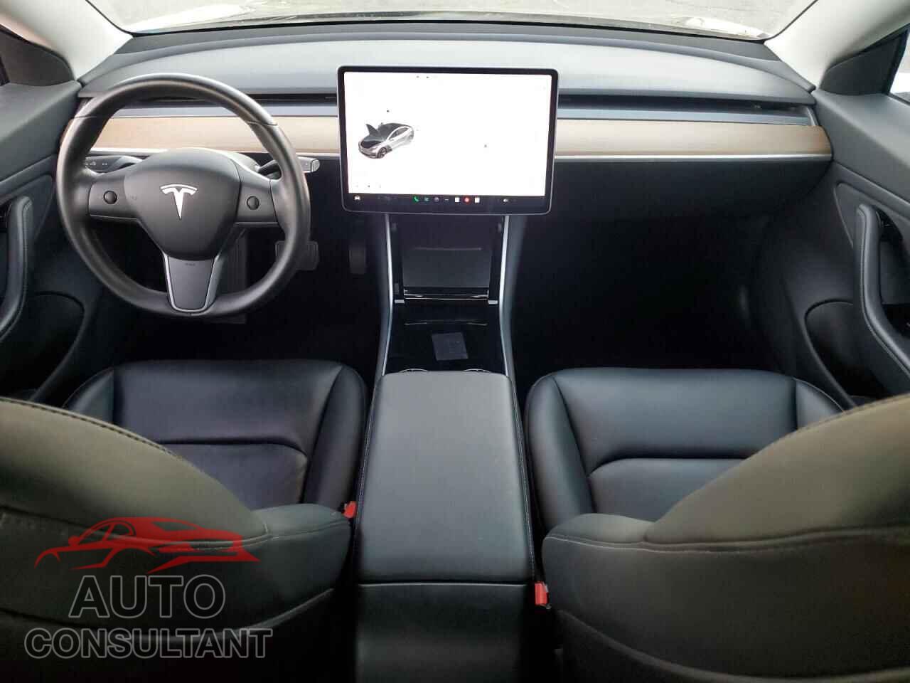 TESLA MODEL 3 2019 - 5YJ3E1EA7KF424706