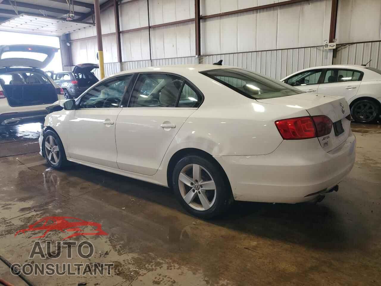 VOLKSWAGEN JETTA 2012 - 3VWLL7AJXCM368737