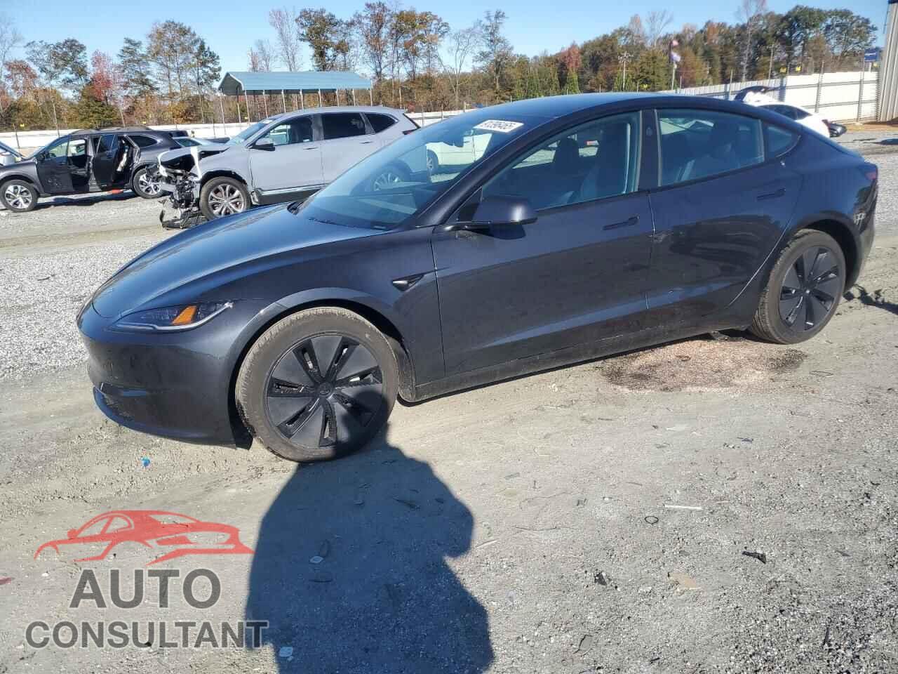 TESLA MODEL 3 2024 - 5YJ3E1EB9RF798544