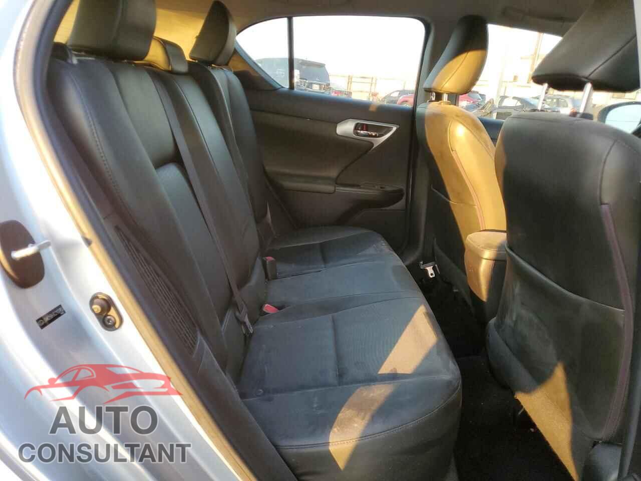 LEXUS CT 200 2012 - JTHKD5BH3C2107452