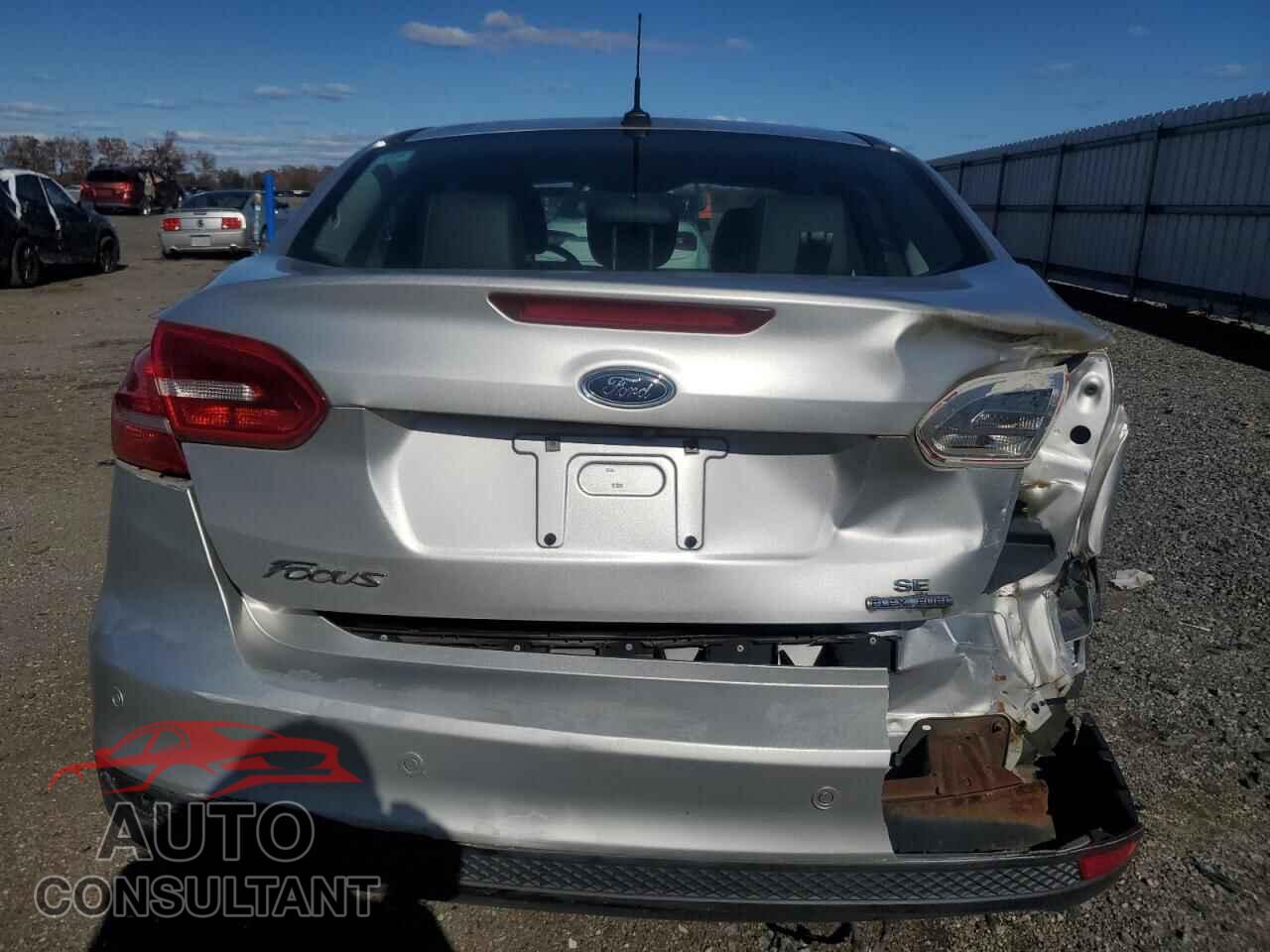 FORD FOCUS 2016 - 1FADP3F20GL332316