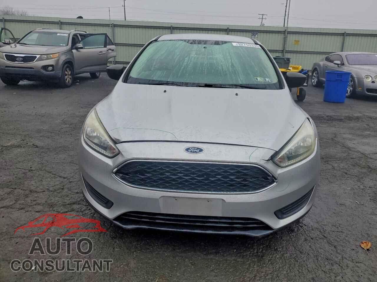 FORD FOCUS 2017 - 1FADP3E29HL201159