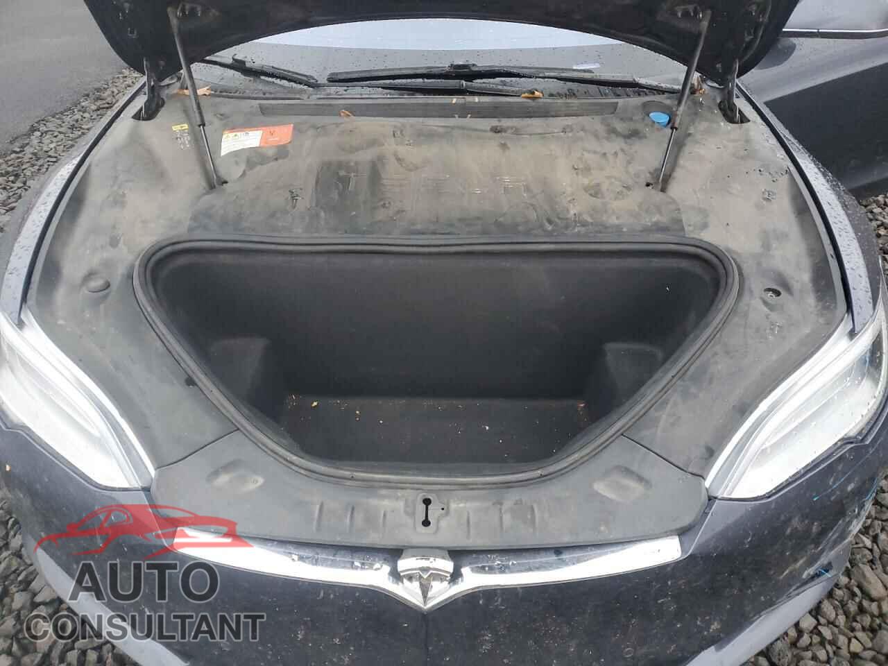 TESLA MODEL S 2017 - 5YJSA1E16HF209625
