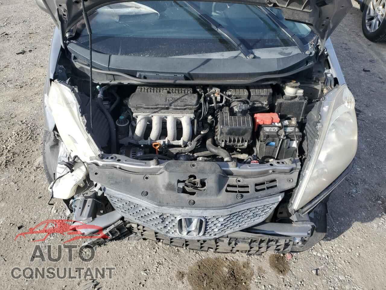HONDA FIT 2010 - JHMGE8H48AS001021