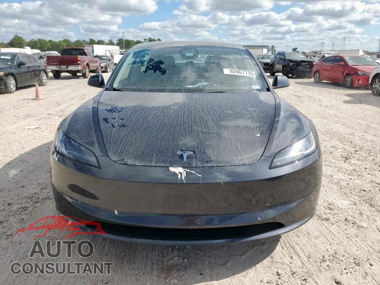 TESLA MODEL 3 2025 - 5YJ3E1EAXSF995686