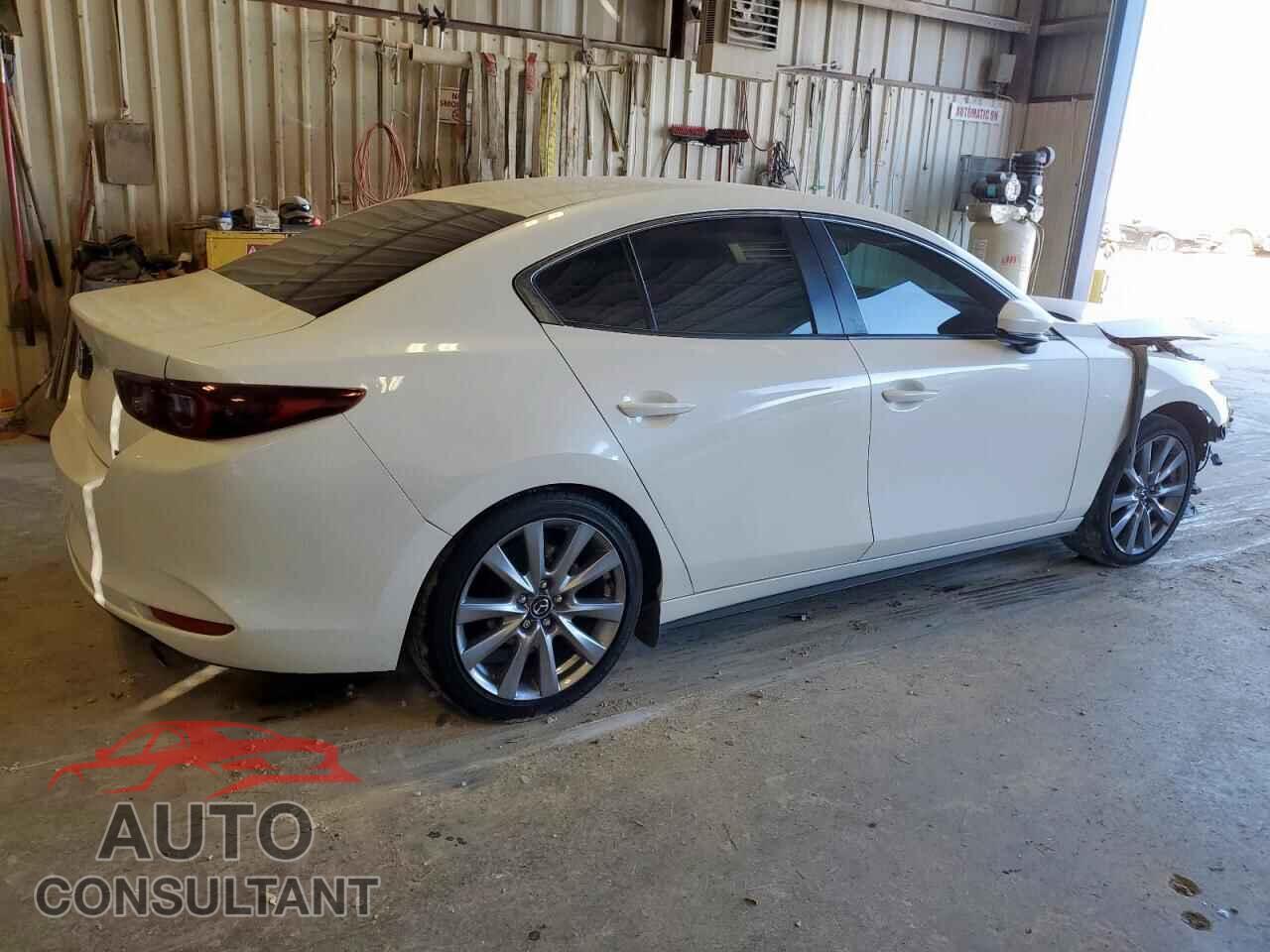 MAZDA 3 2023 - 3MZBPABM5PM381696