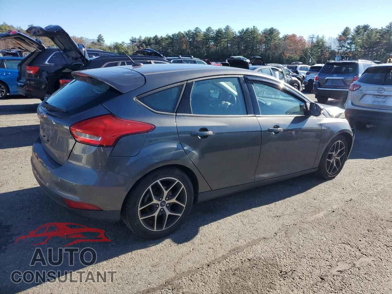 FORD FOCUS 2017 - 1FADP3M20HL311213