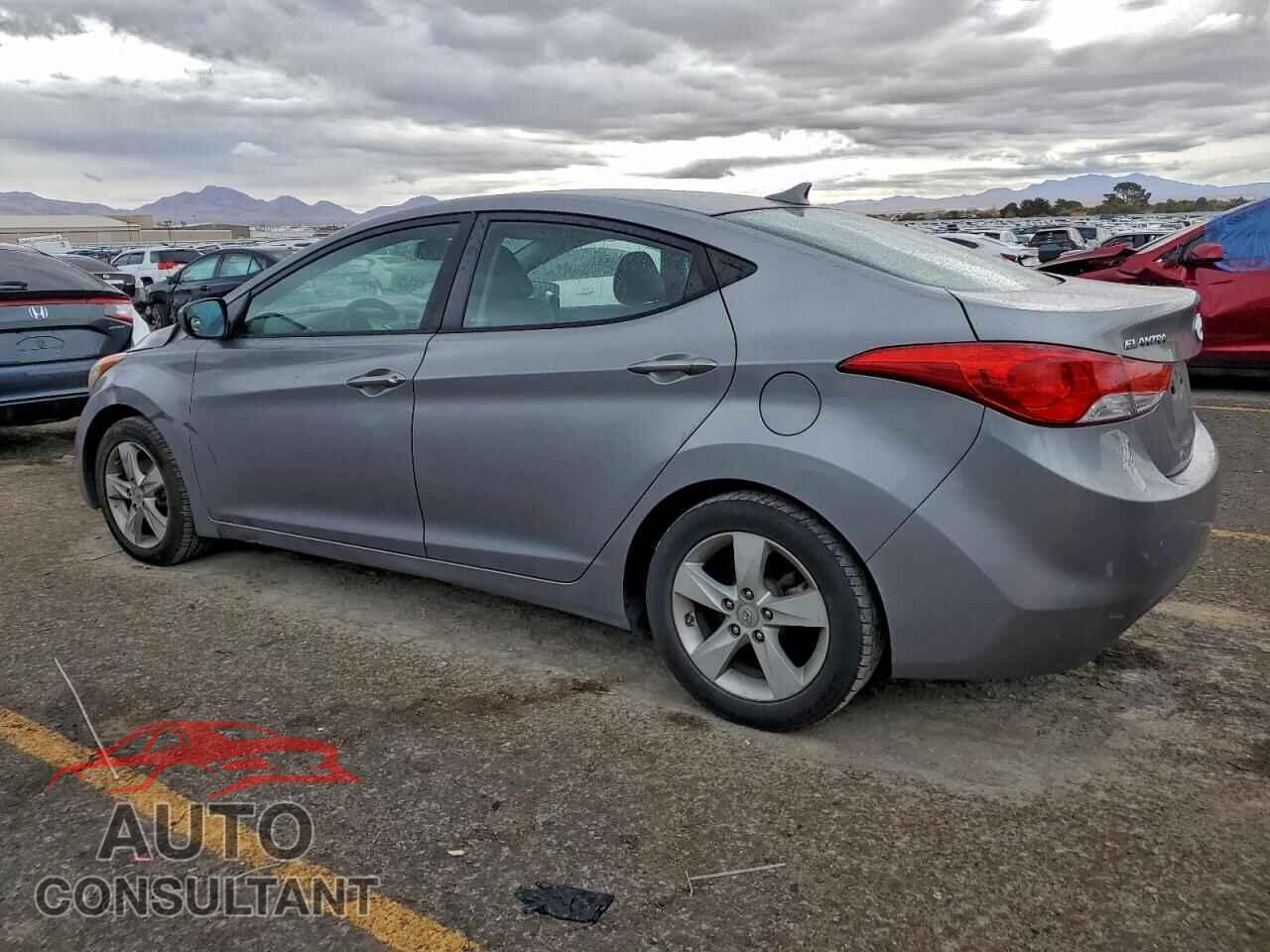 HYUNDAI ELANTRA 2012 - KMHDH4AE0CU407935