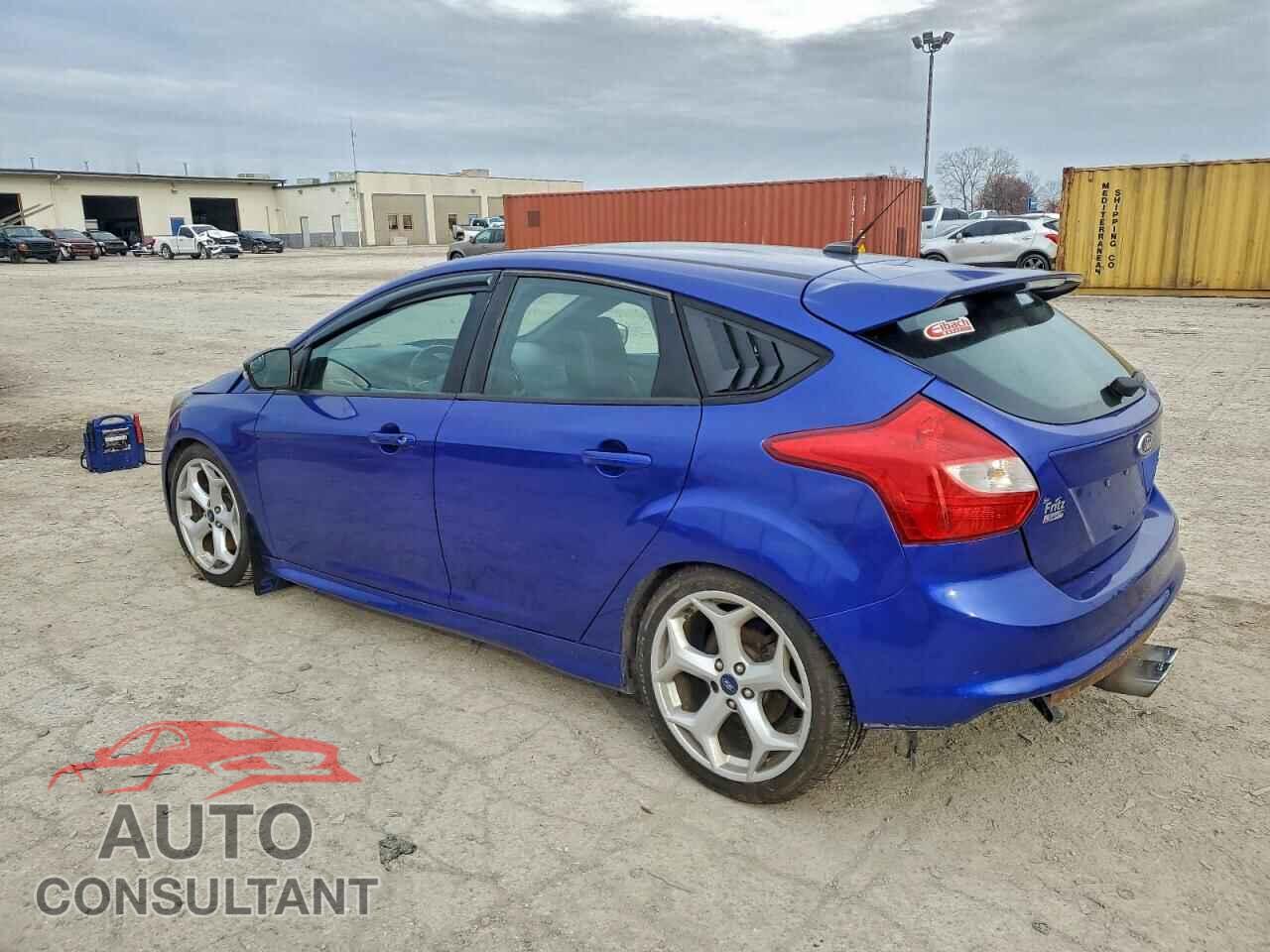 FORD FOCUS 2013 - 1FADP3L93DL371205