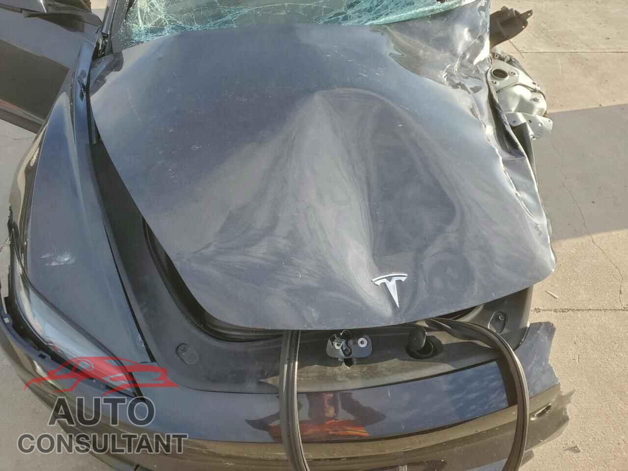 TESLA MODEL 3 2025 - 5YJ3E1EA3SF899298