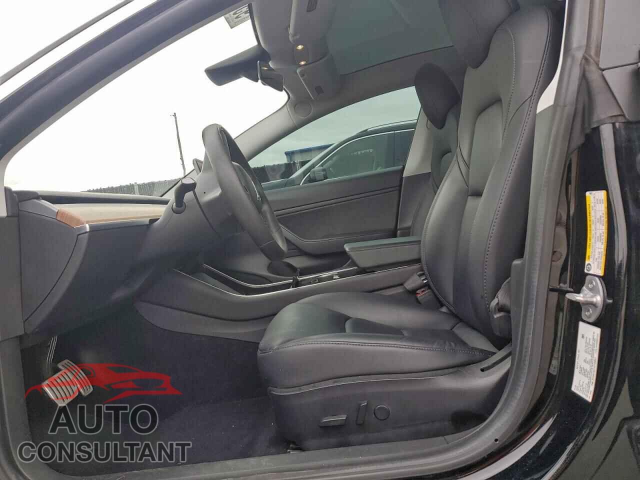 TESLA MODEL 3 2020 - 5YJ3E1EC1LF746857