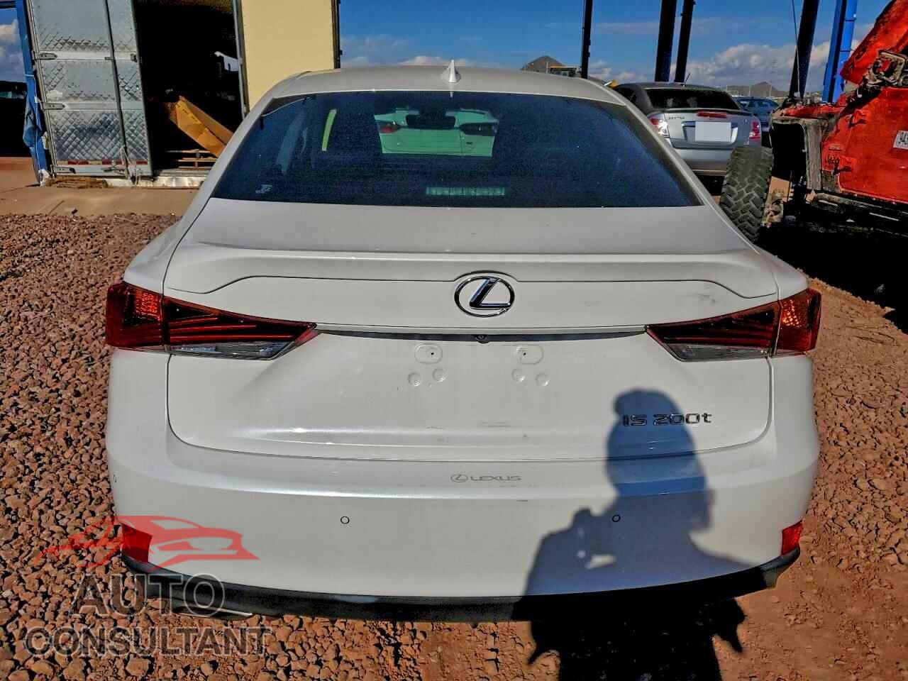 LEXUS IS 2017 - JTHBA1D20H5049879