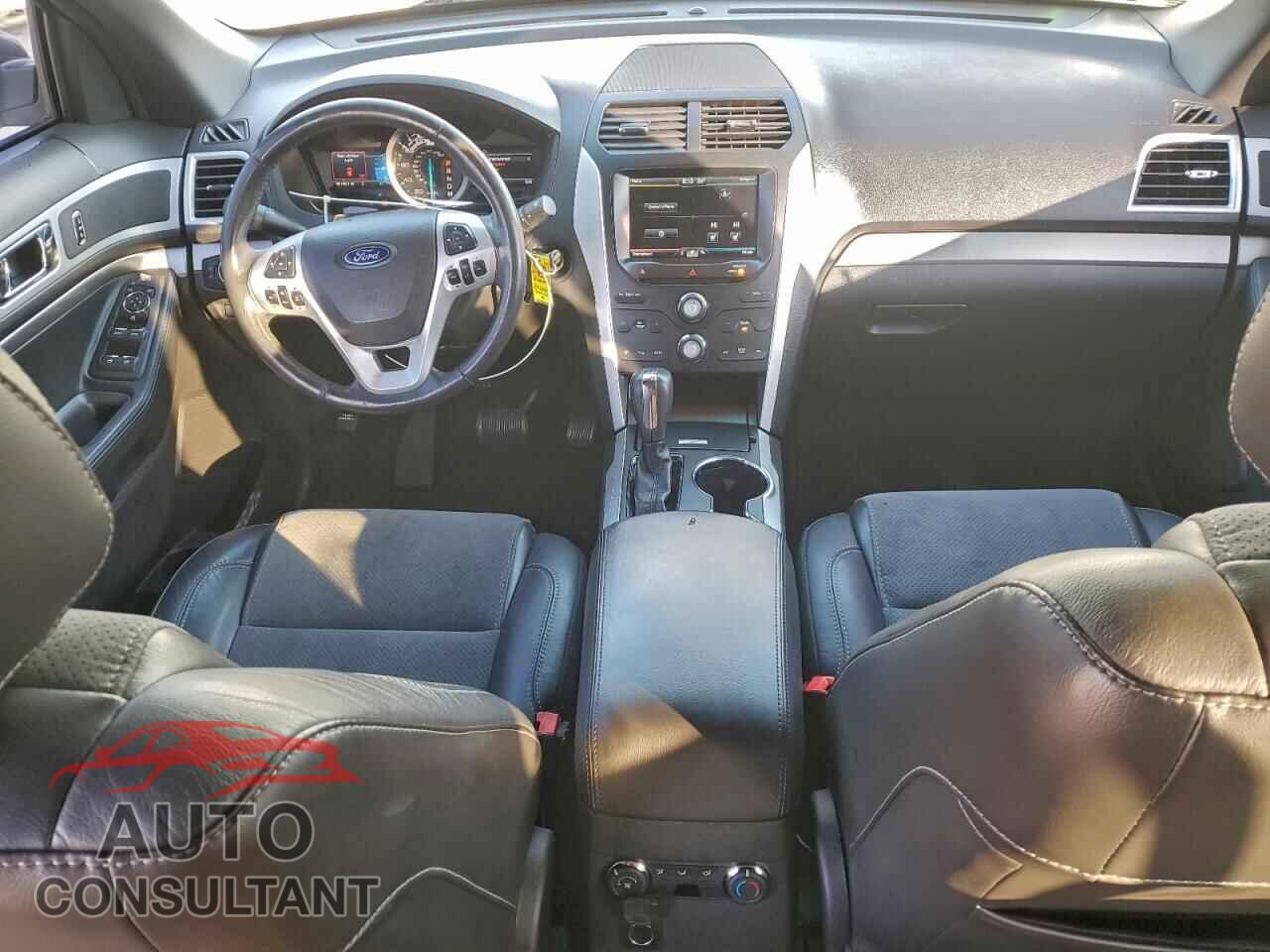 FORD EXPLORER 2015 - 1FM5K7D80FGA26893