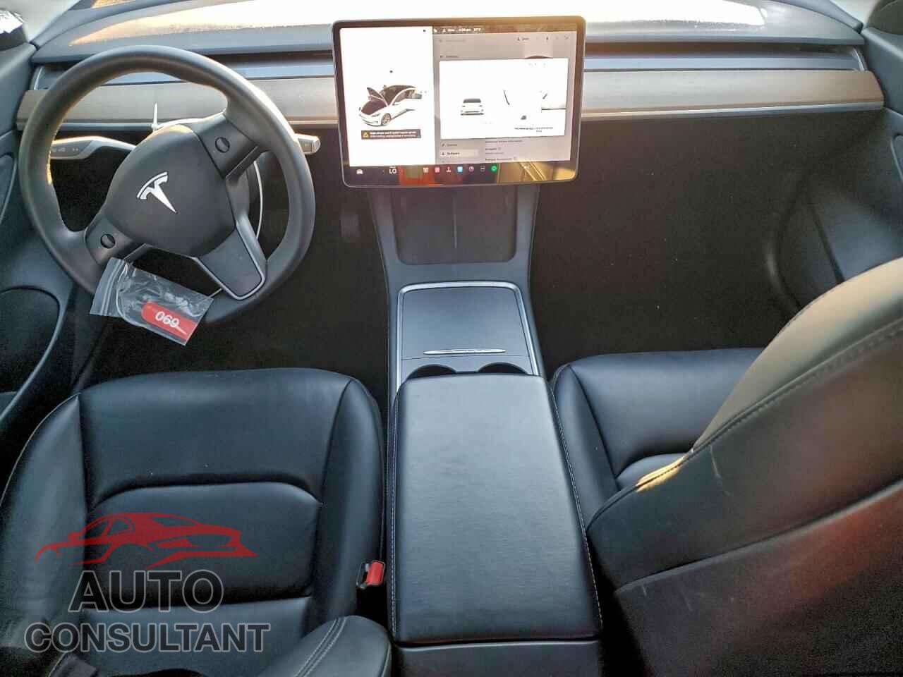 TESLA MODEL 3 2021 - 5YJ3E1EA2MF874086