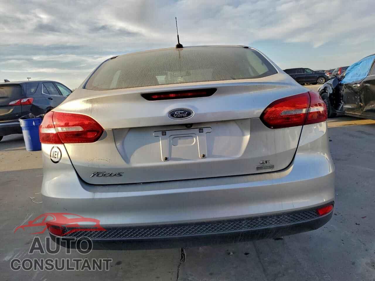 FORD FOCUS 2018 - 1FADP3FE7JL205340