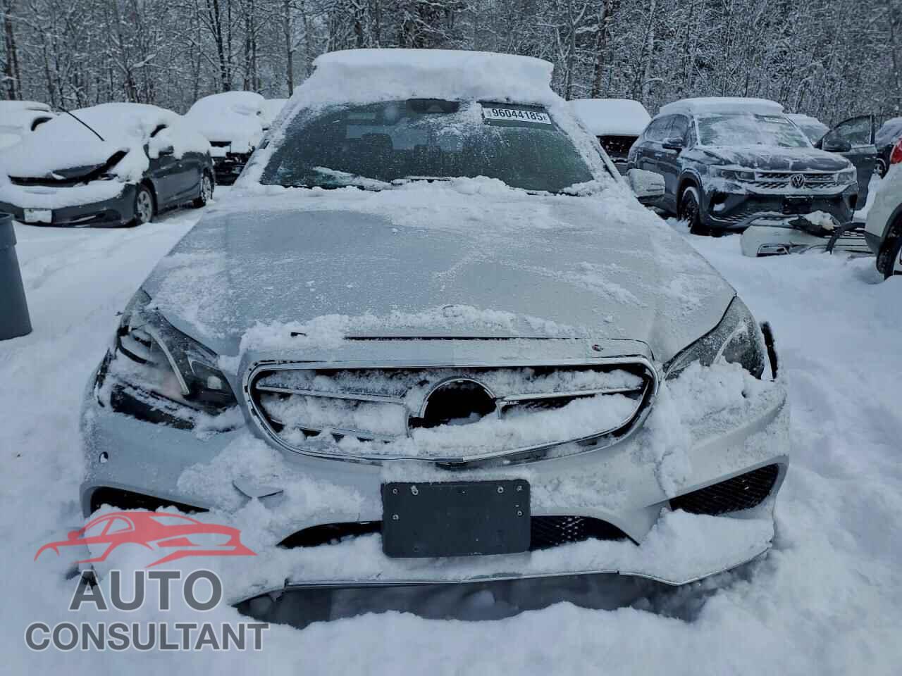 MERCEDES-BENZ E-CLASS 2015 - WDDHF9HB0FB136000