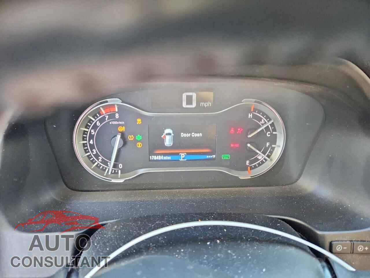 HONDA PILOT 2017 - 5FNYF5H52HB024490