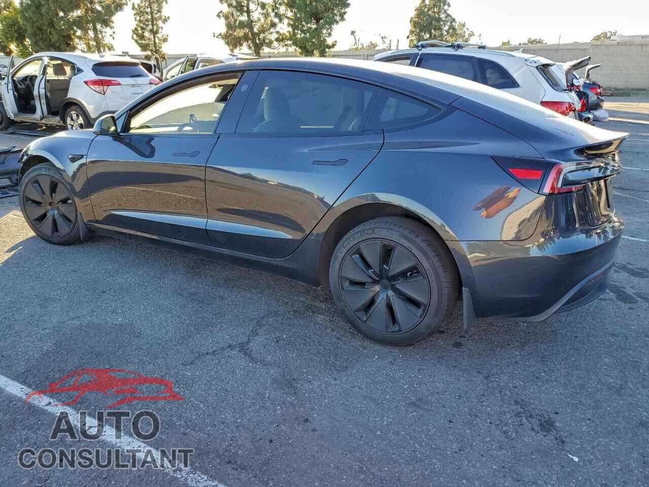 TESLA MODEL 3 2024 - 5YJ3E1EA5RF867625