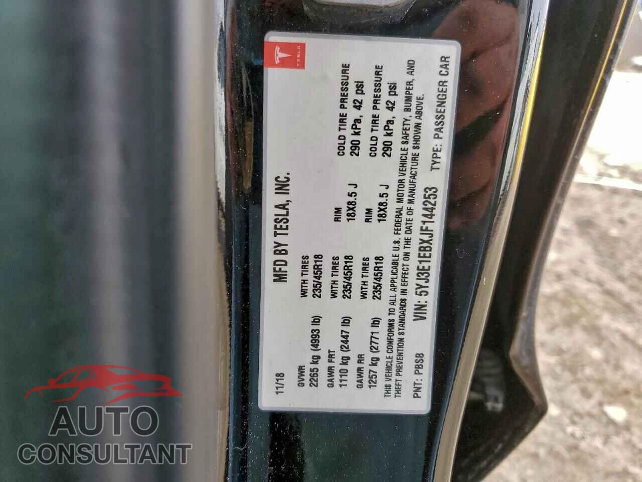TESLA MODEL 3 2018 - 5YJ3E1EBXJF144253