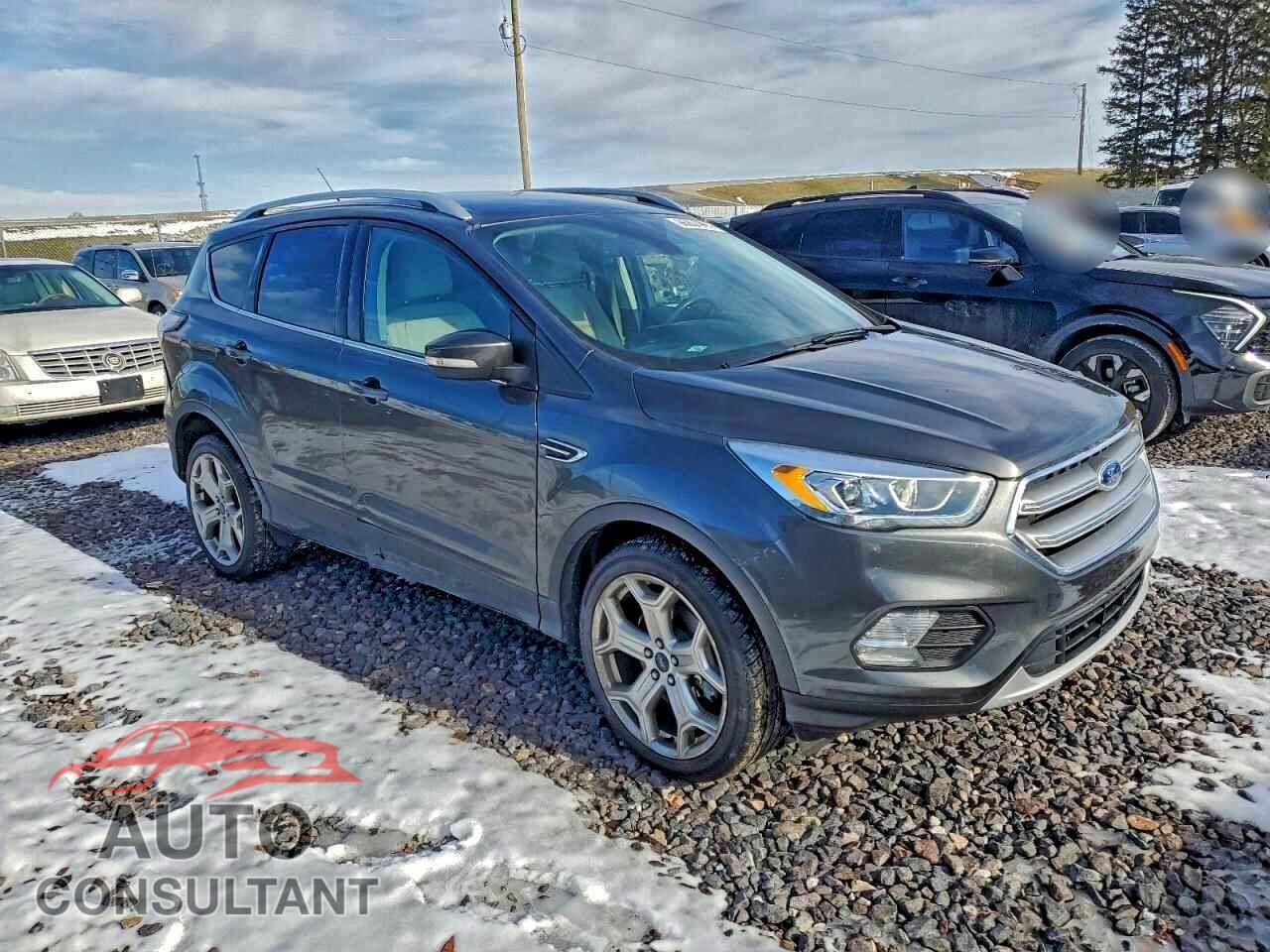 FORD ESCAPE 2017 - 1FMCU9J91HUB28251