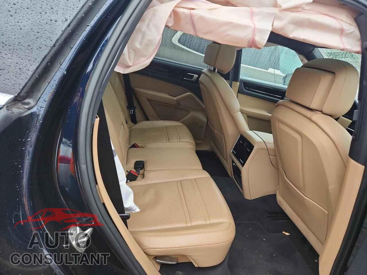 PORSCHE CAYENNE 2019 - WP1AA2AY4KDA13135