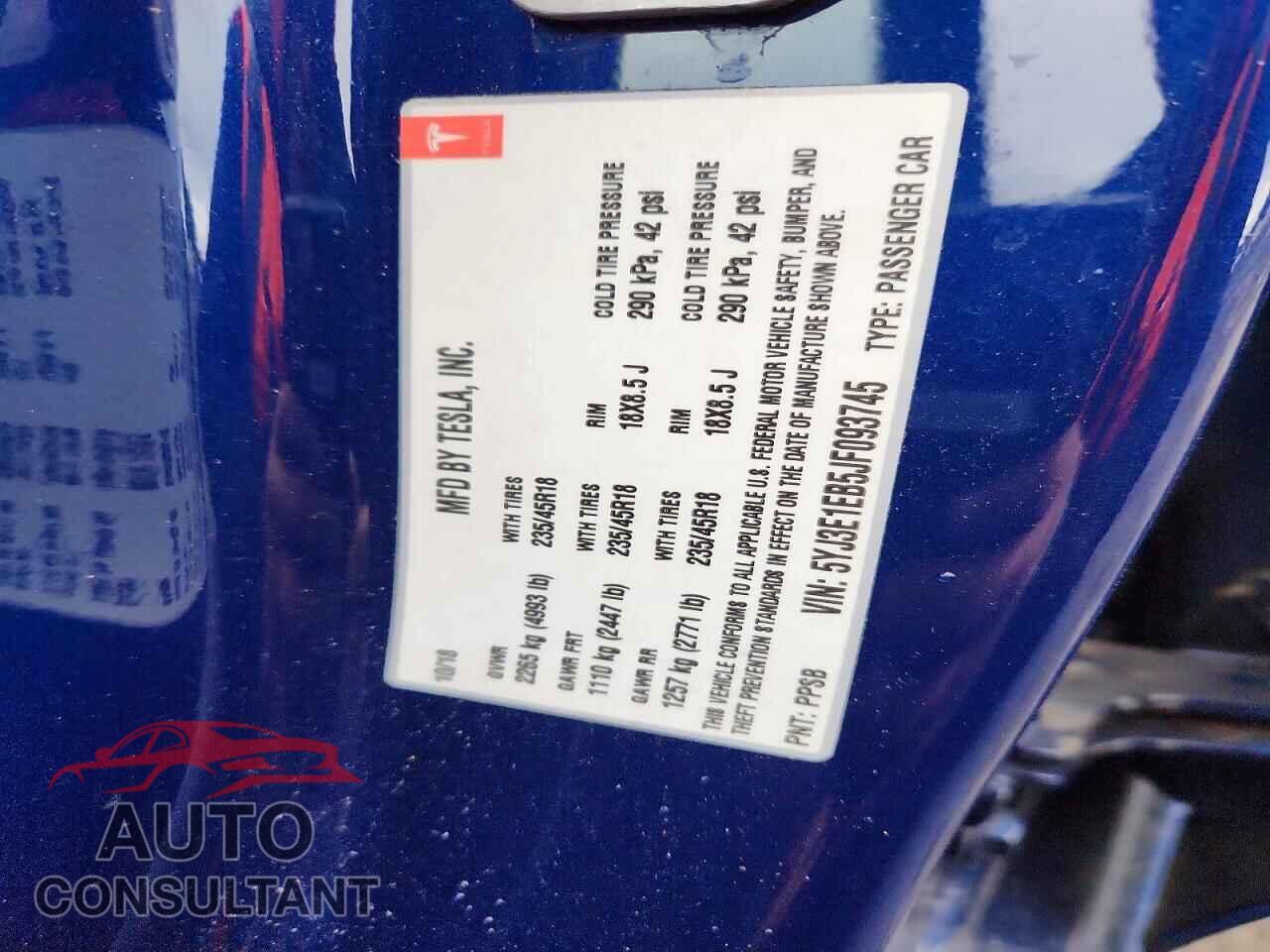 TESLA MODEL 3 2018 - 5YJ3E1EB5JF093745