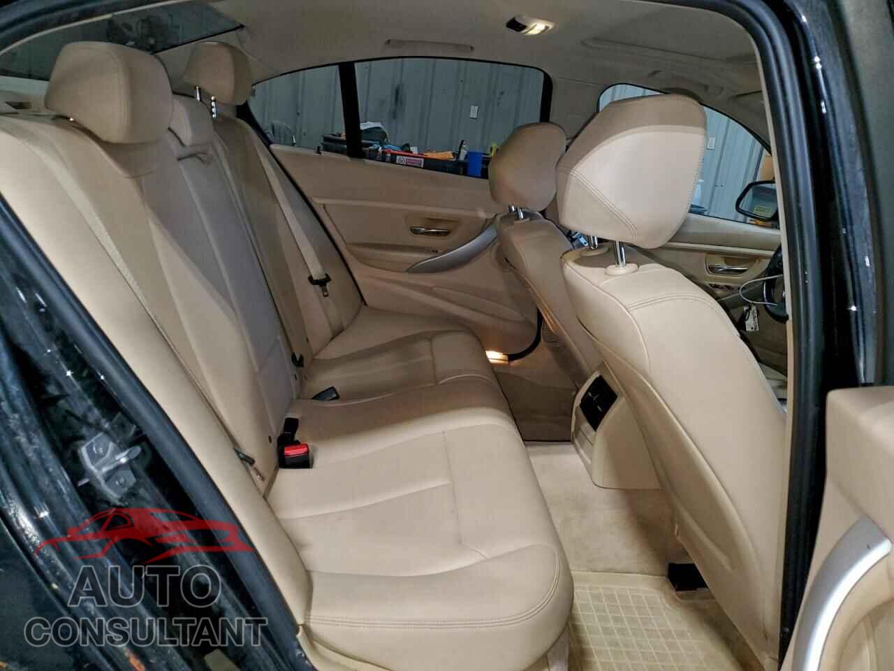 BMW 3 SERIES 2014 - WBA3C3C5XEP660992