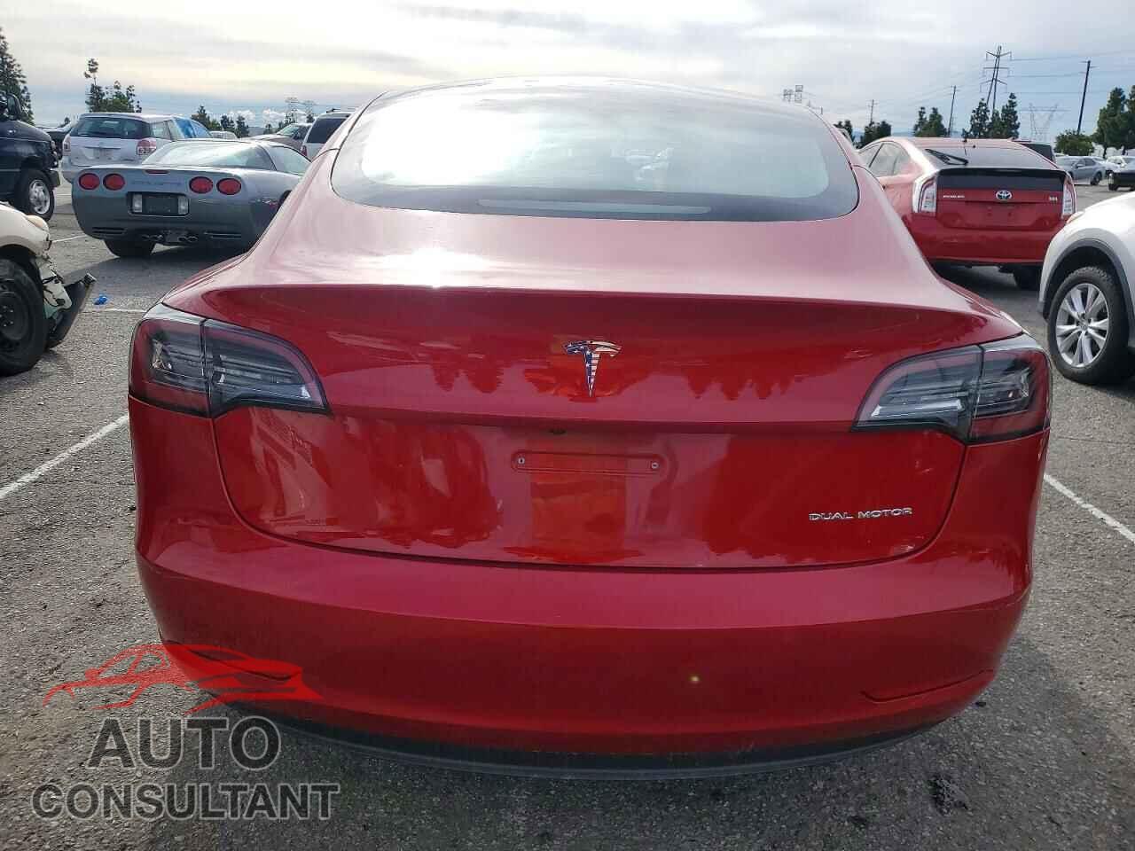 TESLA MODEL 3 2022 - 5YJ3E1EB9NF165598