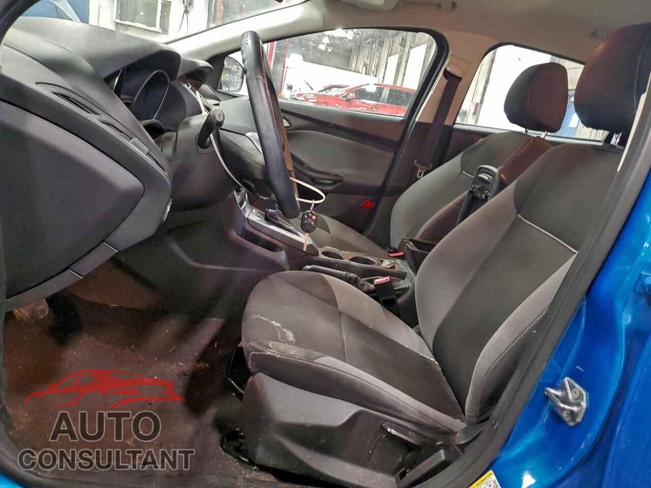 FORD FOCUS 2014 - 1FADP3F22EL431720