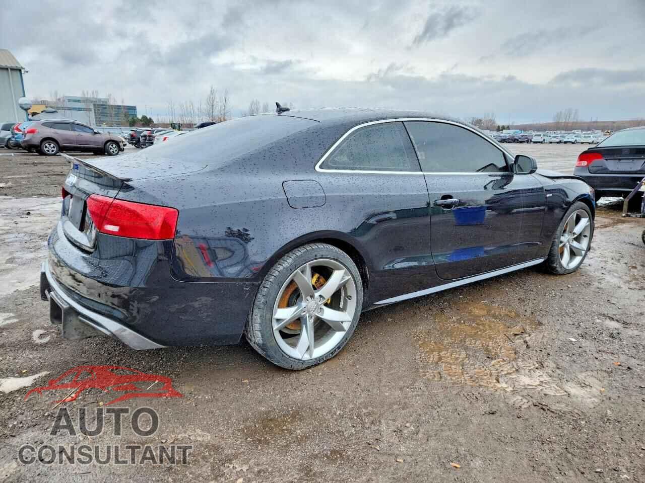 AUDI A5 2013 - WAUMFBFR1DA016111