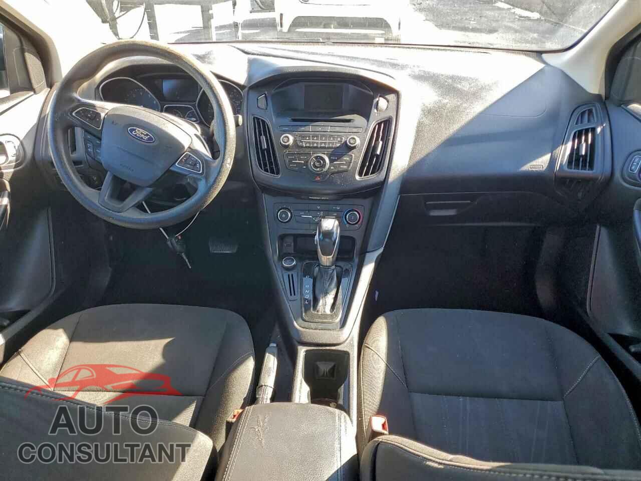 FORD FOCUS 2015 - 1FADP3F27FL298261