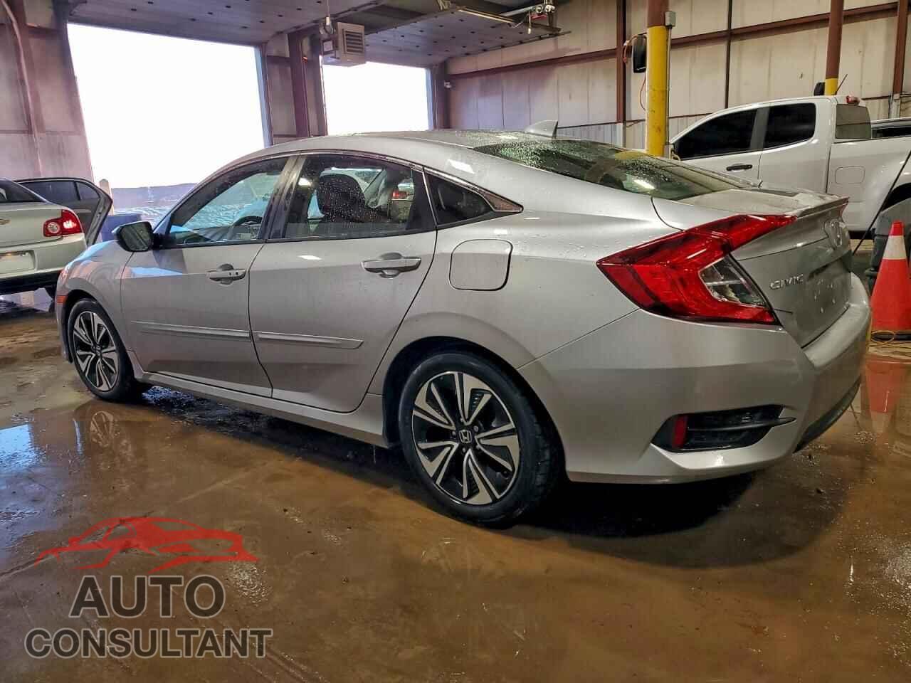 HONDA CIVIC 2018 - JHMFC1F45JX036128