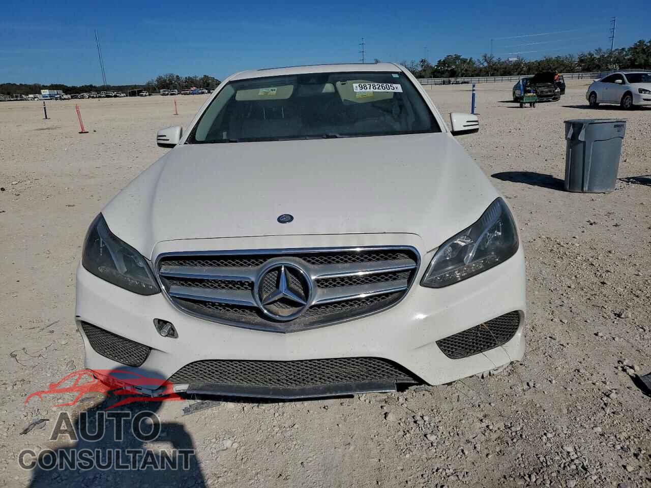 MERCEDES-BENZ E-CLASS 2015 - WDDHF5KB5FB096739