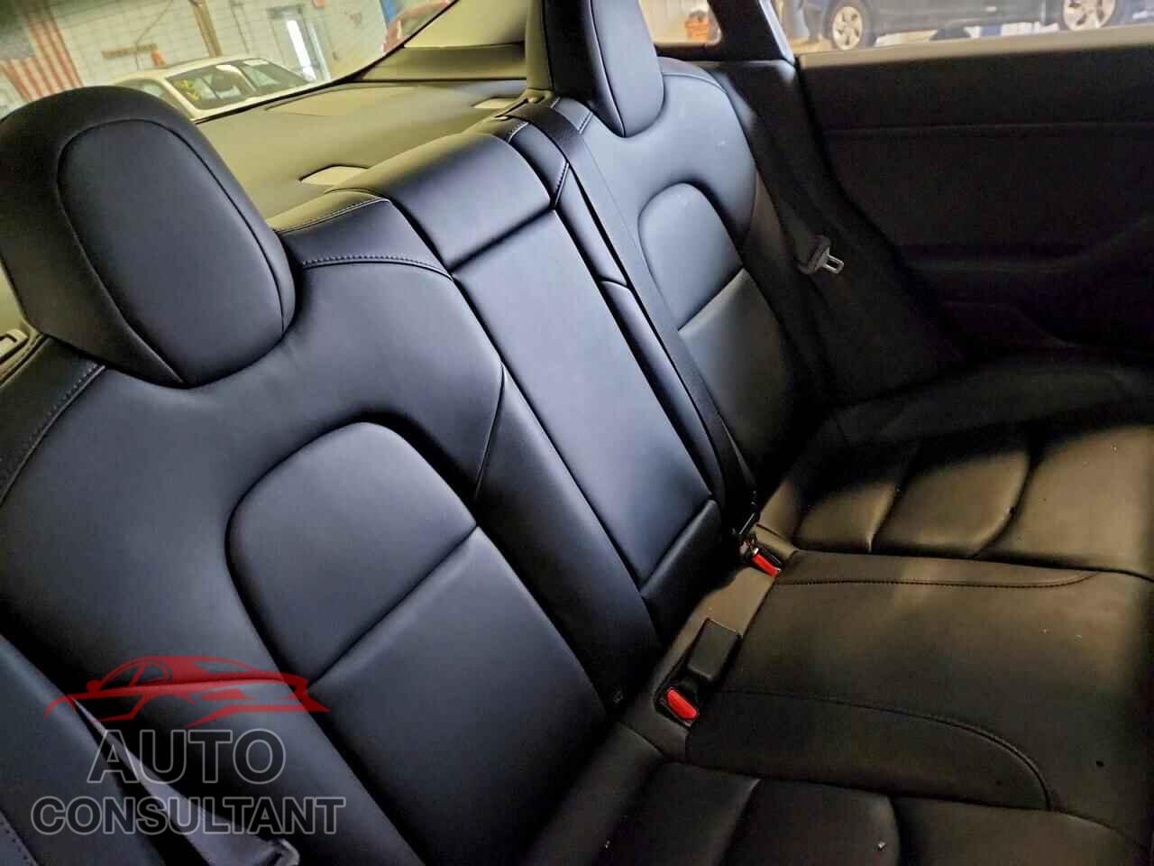 TESLA MODEL 3 2020 - 5YJ3E1EC3LF713052