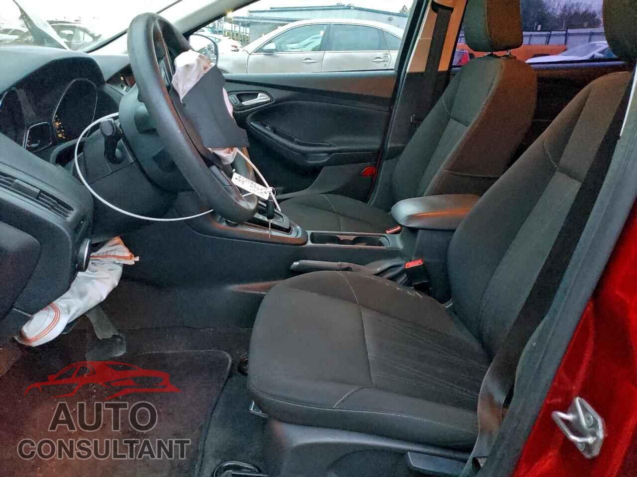FORD FOCUS 2015 - 1FADP3F27FL375551