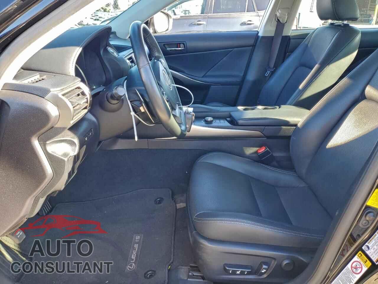 LEXUS IS 2015 - JTHBF1D20F5048519