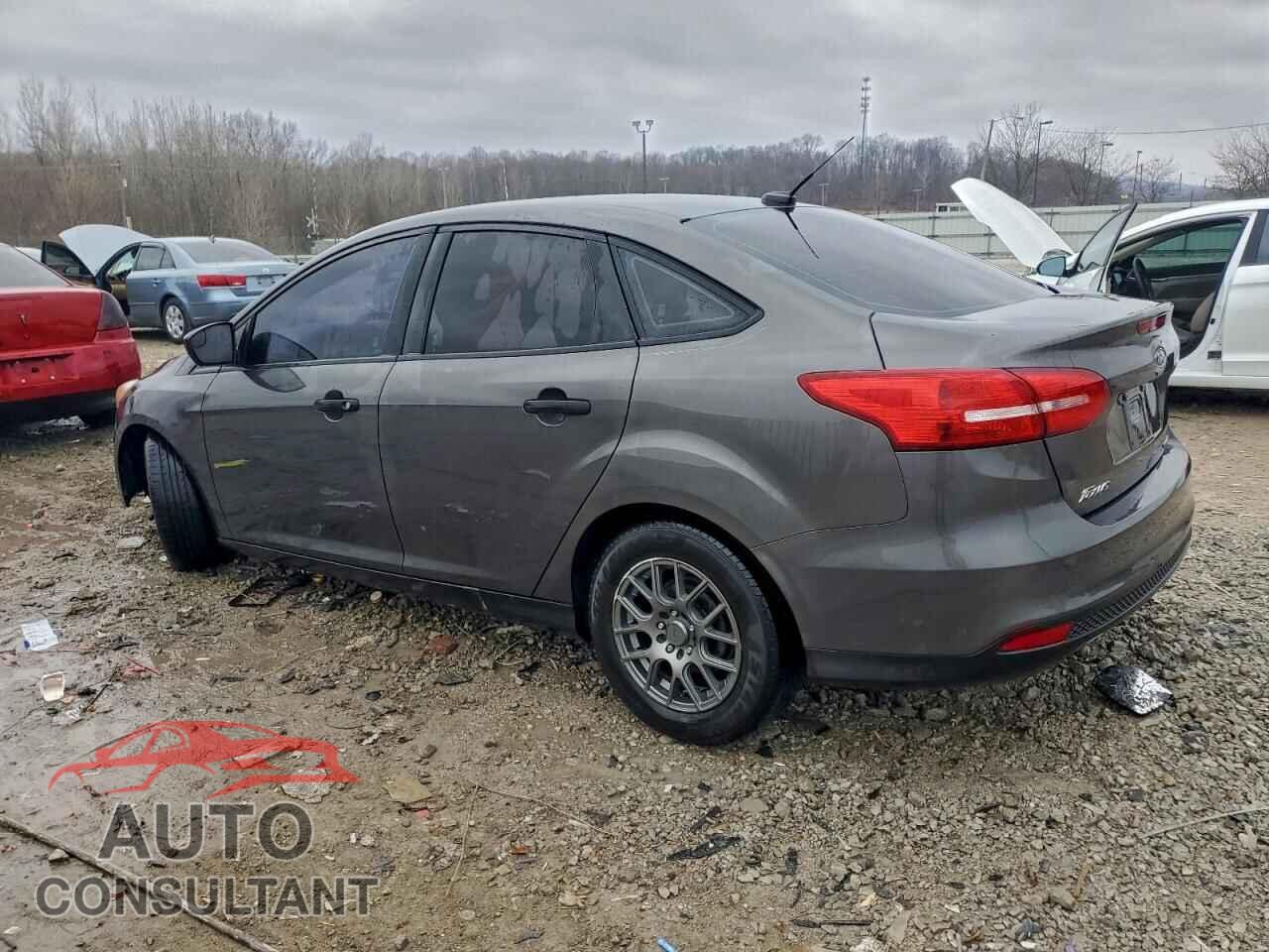 FORD FOCUS 2016 - 1FADP3E22GL241789