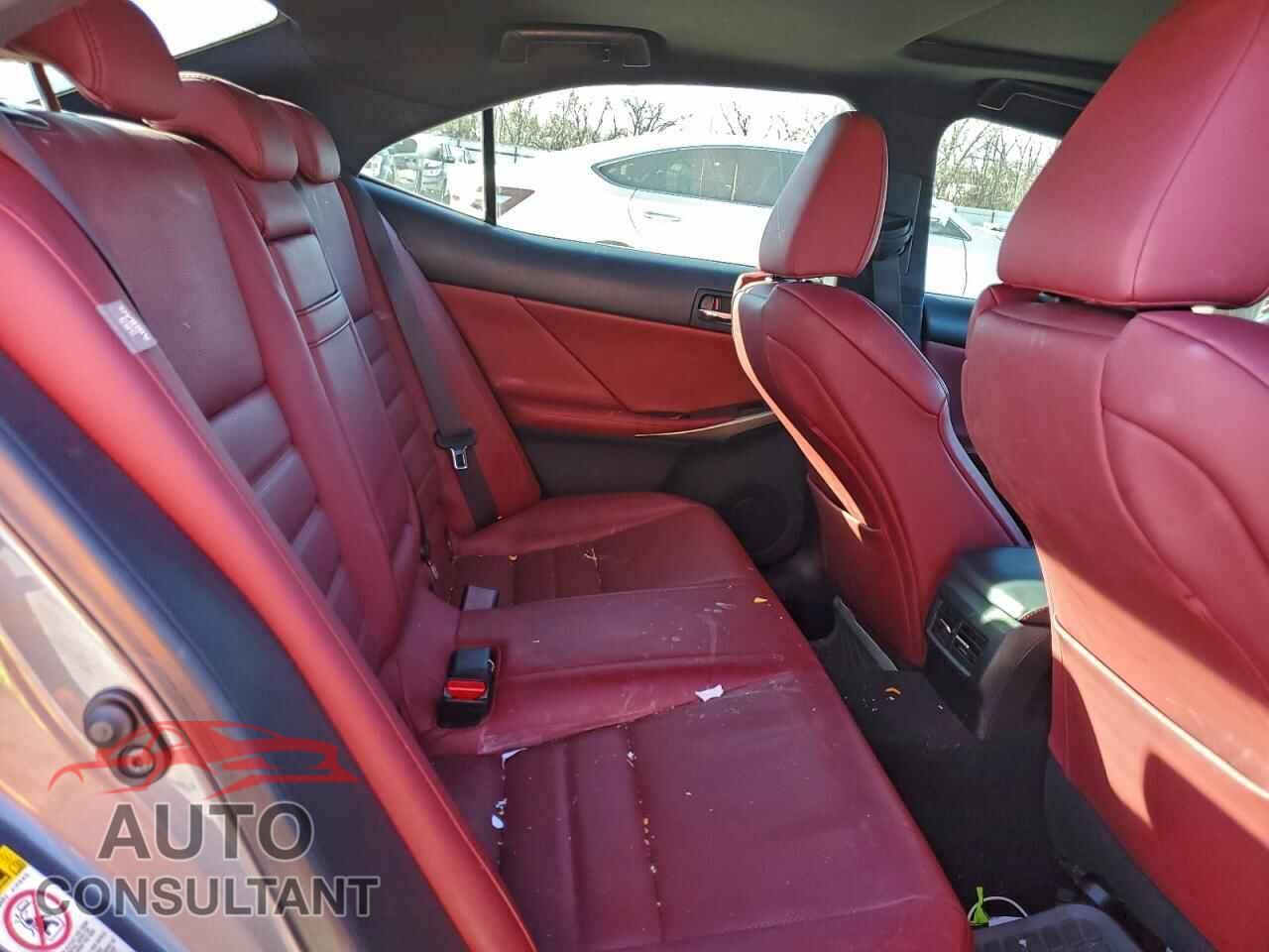 LEXUS IS 2015 - JTHBF1D28F5055931