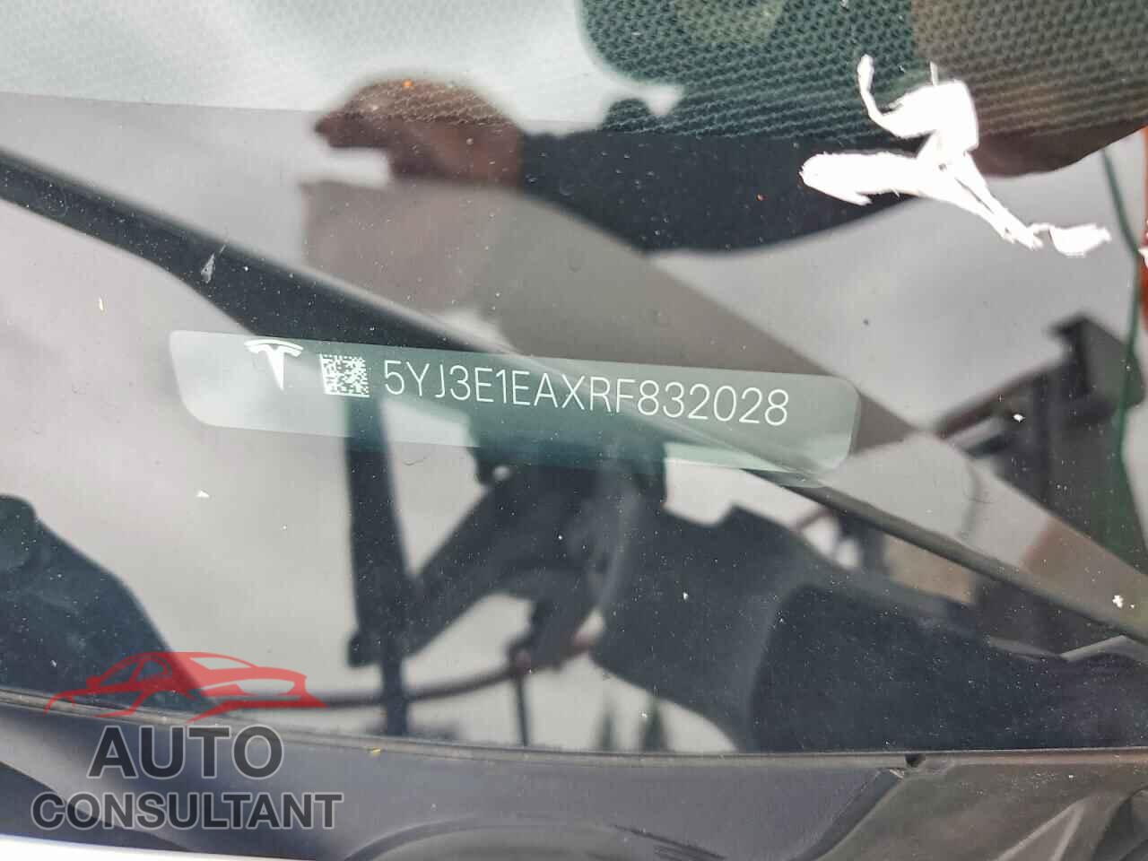 TESLA MODEL 3 2024 - 5YJ3E1EAXRF832028