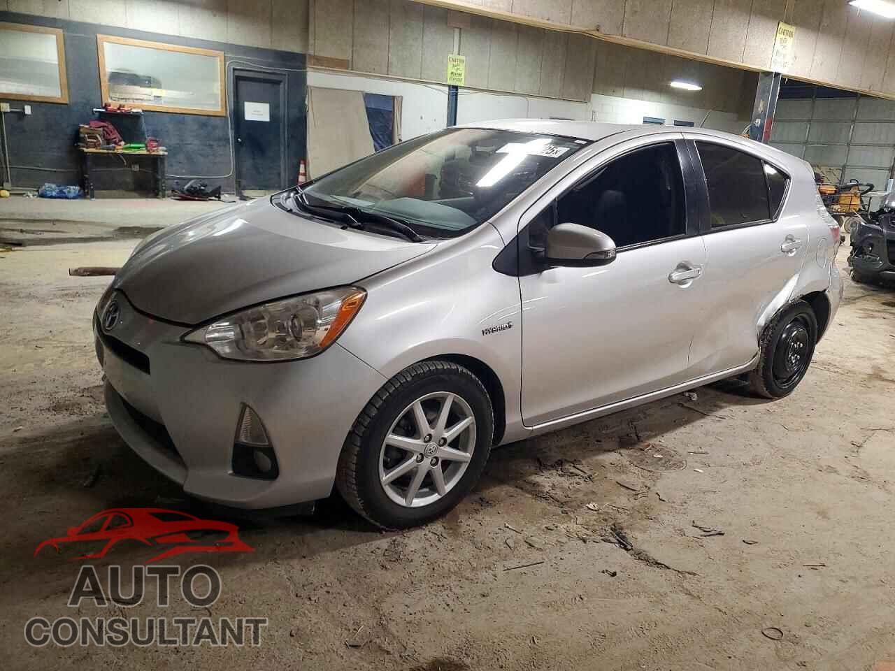 TOYOTA PRIUS 2012 - JTDKDTB32C1020268