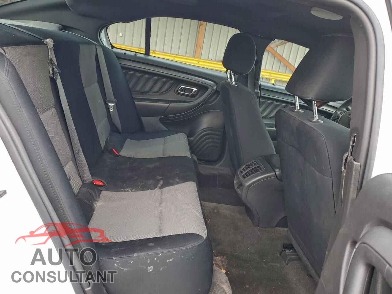 FORD TAURUS 2013 - 1FAHP2L81DG131825